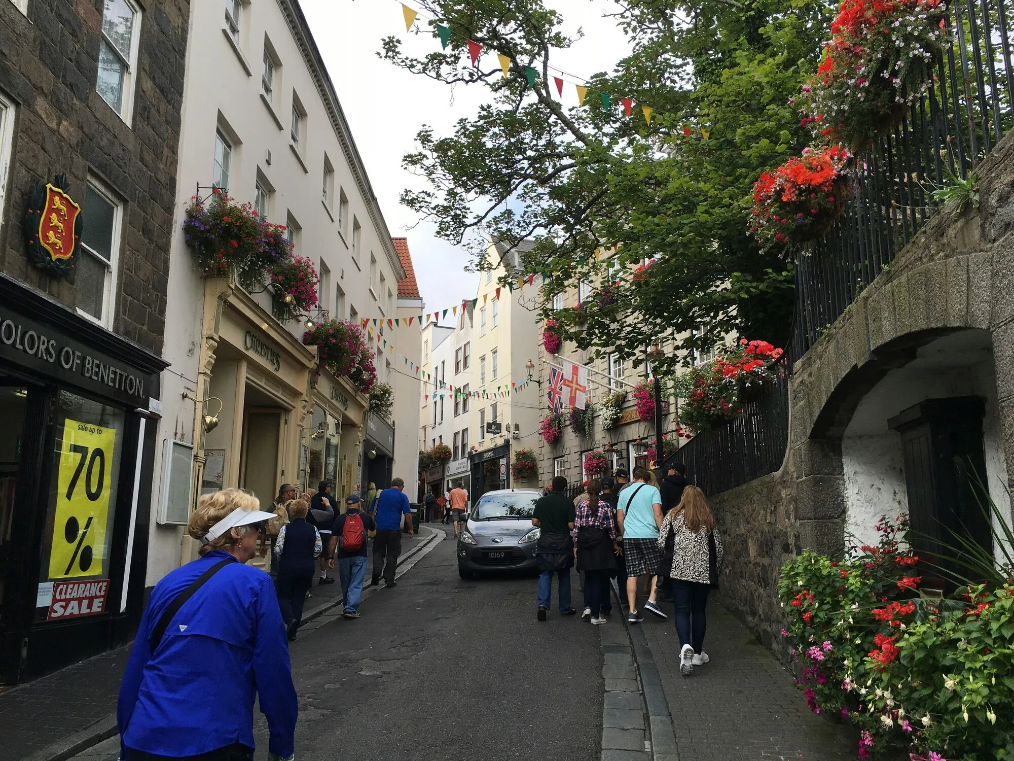 Имеет средневековый шарм: секретный европейский остров отчаянно нуждается в туристах