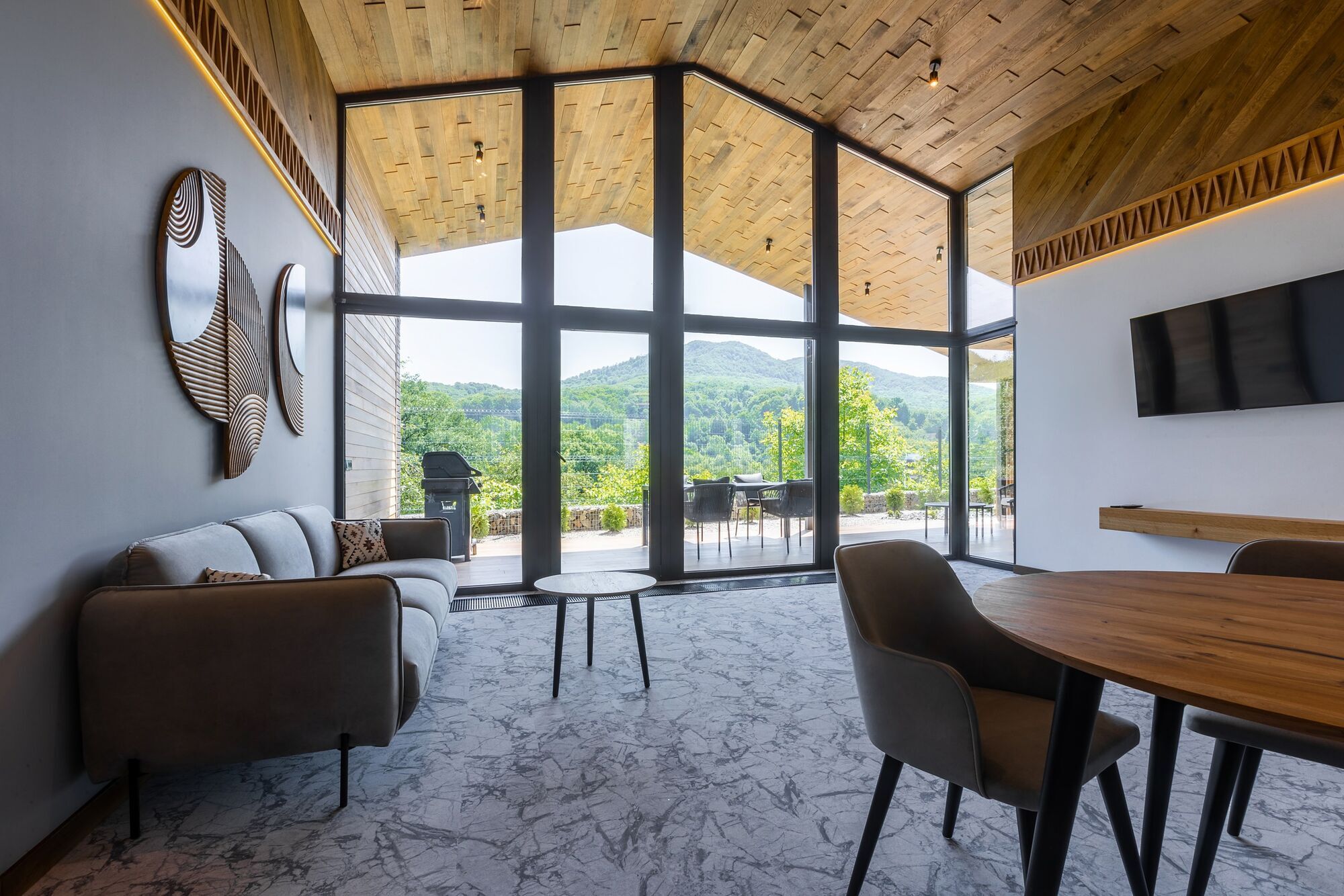 Там, где горы лечат: виллы и шале Apartel Shayan Eco Resort