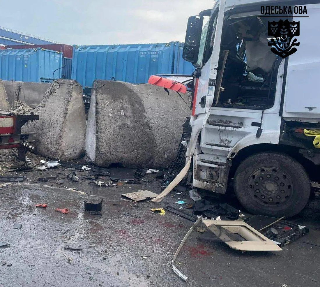 Россия нанесла ракетно-дроновой удар по портам в Одесской области: есть жертвы, пострадавшие и разрушения. Фото