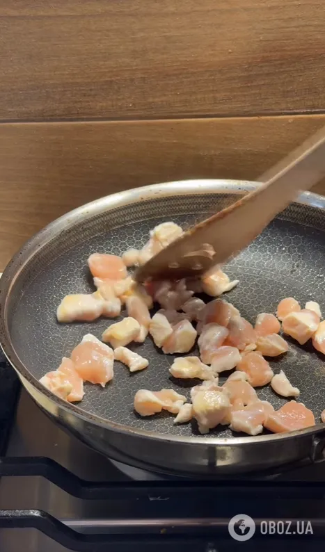 Трубочки из лаваша за 15 минут: добавьте курицу и сыр