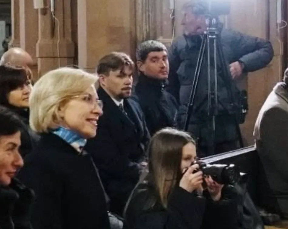 Шапран спостерігає за Верещук