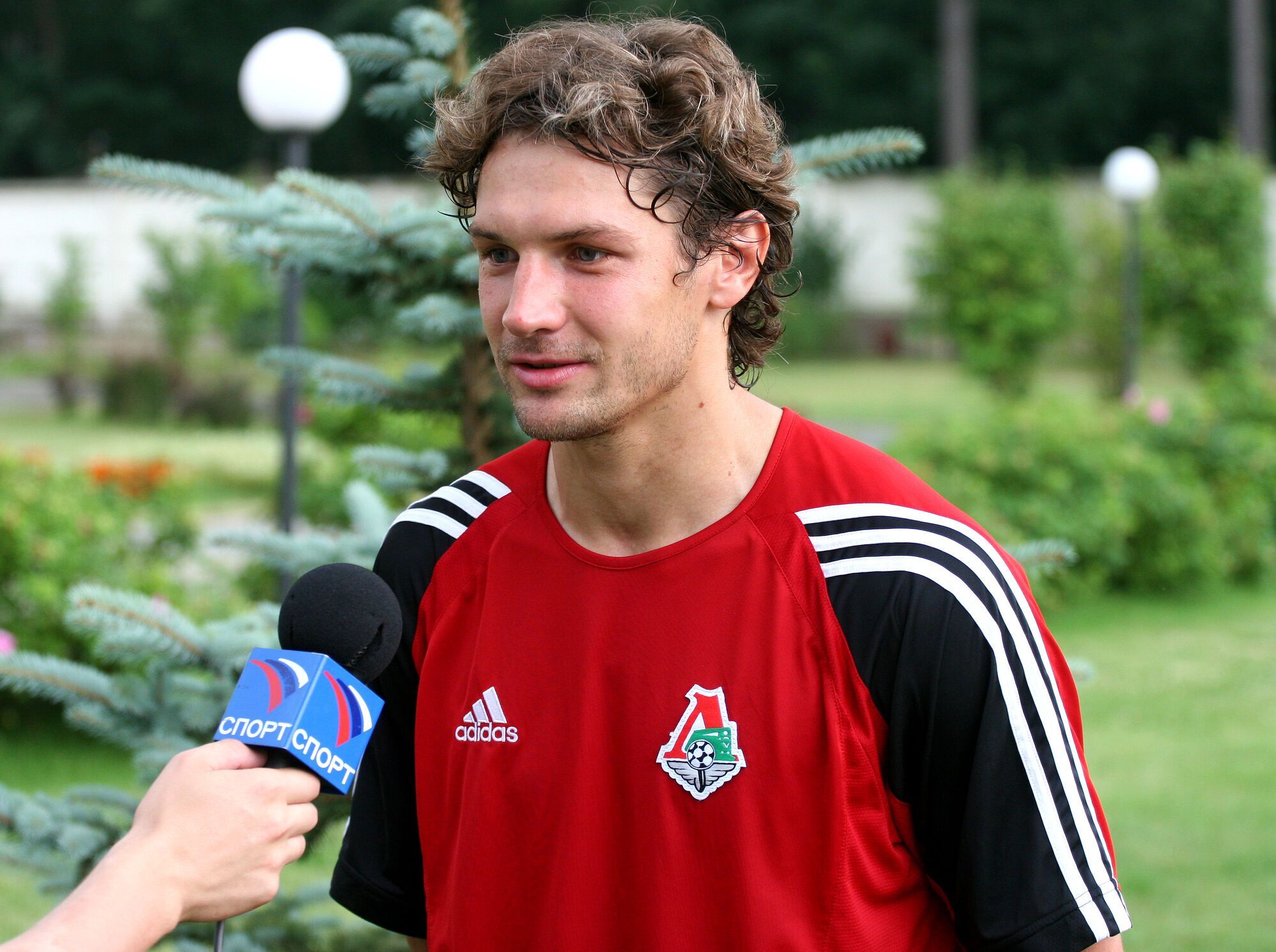 "Буде важко": ексгравець збірної РФ поскаржився на те, що росіянам доведеться ще рік "поспостерігати збоку" за світовим футболом