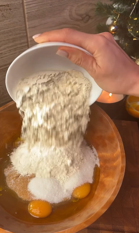 Ароматний апельсиновий кекс з кремом до чаю: ділимось простим рецептом випічки