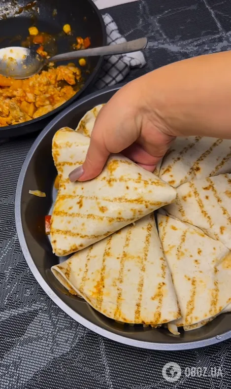 Сытный лаваш с начинкой за 15 минут: делимся элементарным рецептом