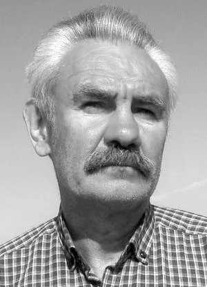 Пожалели кипяток для дедушки: кофейня в центре Киева отказала в помощи 64-летнему поэту и редактору газеты "Слово"