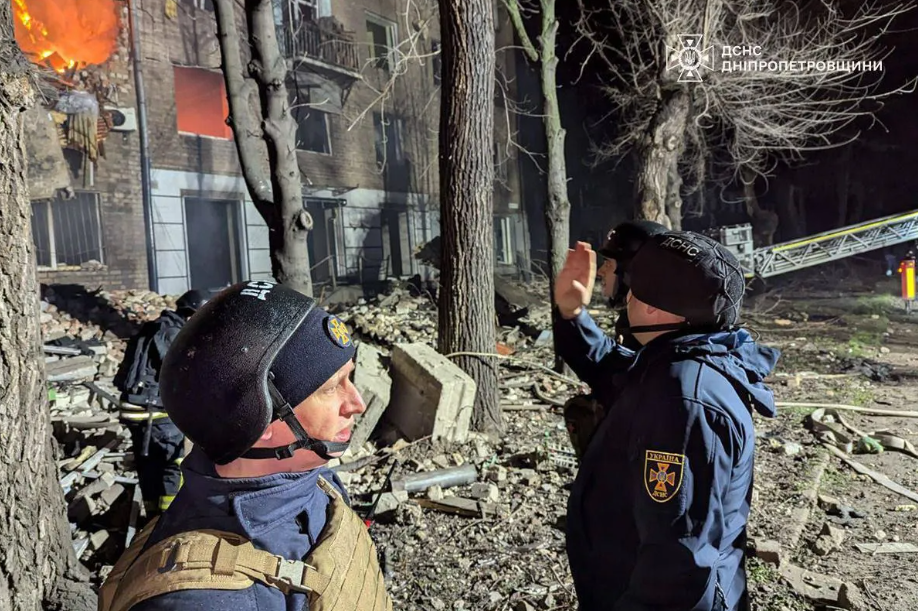 "Багато крові втратив": дружина чоловіка, який потрапив у реанімацію через удар РФ по Кривому Рогу, розповіла про атаку. Відео