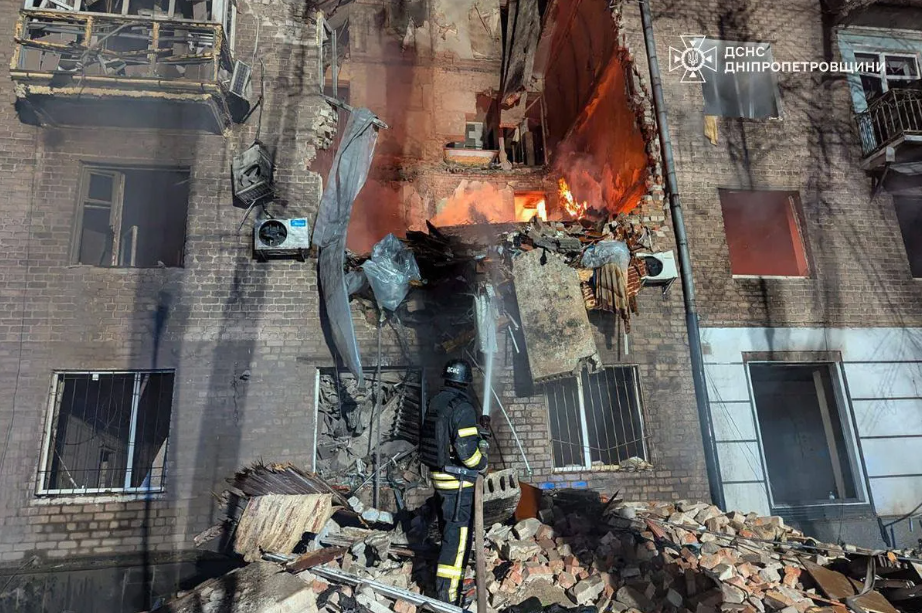 "Багато крові втратив": дружина чоловіка, який потрапив у реанімацію через удар РФ по Кривому Рогу, розповіла про атаку. Відео