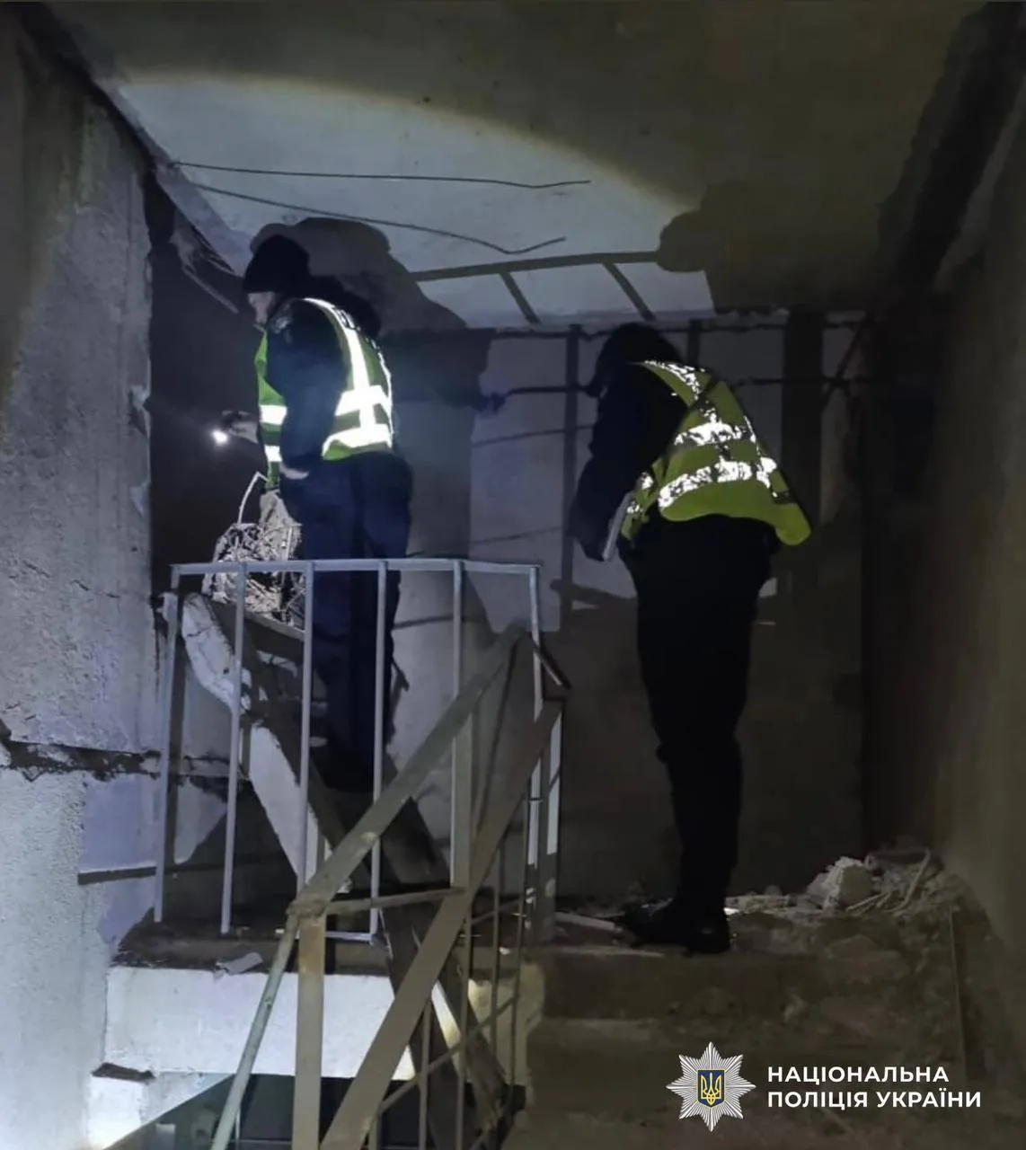 Россия массированно атаковала Киев, есть разрушения: четыре человека погибли, 25 пострадали. Фото и видео