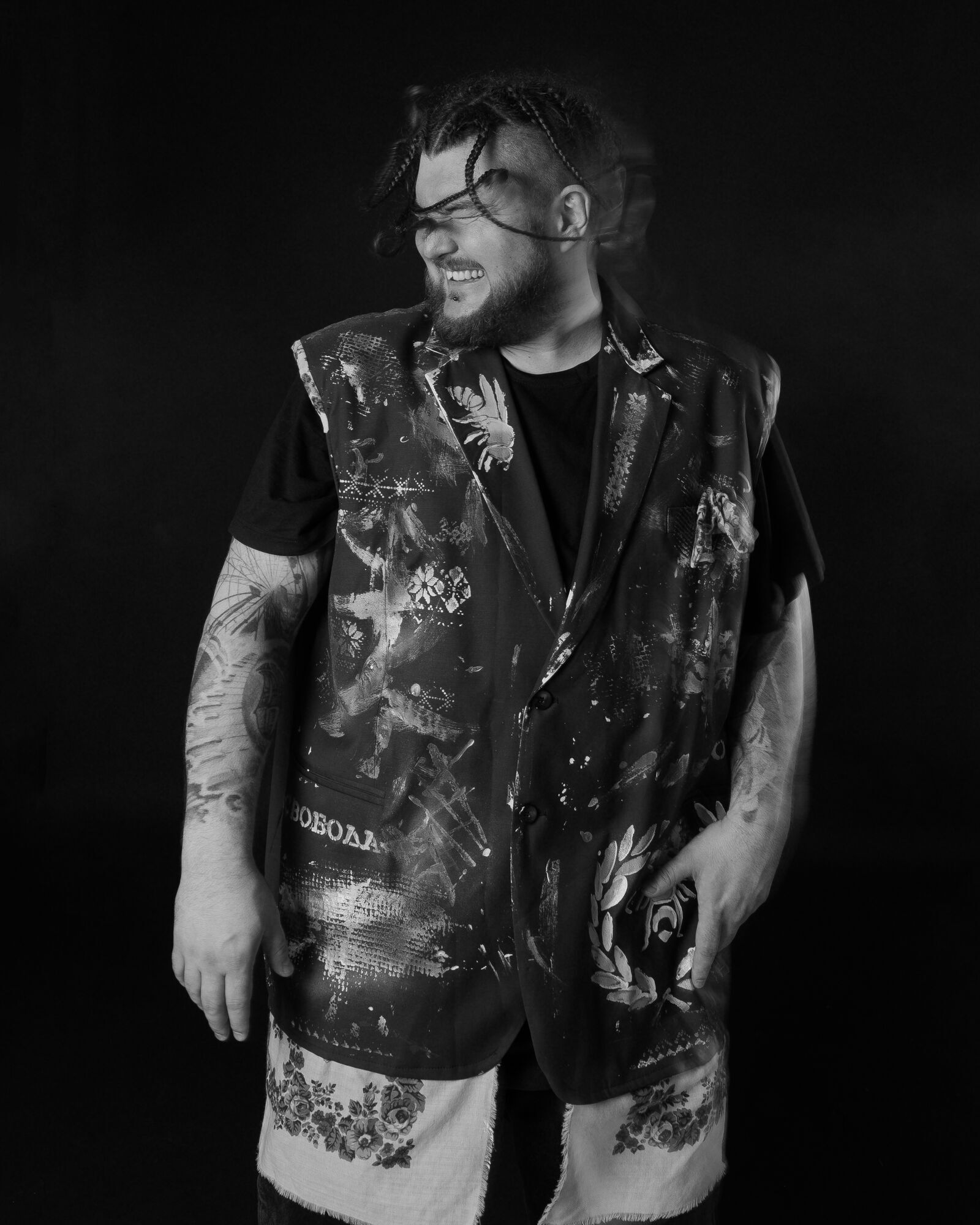 Звідки береться сила: PROBASS ∆ HARDI випустили нову пісню "Коріння"