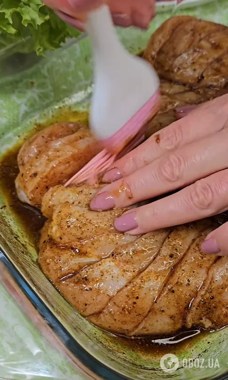 Как приготовить сочное куриное филе в духовке: добавьте несколько простых ингредиентов