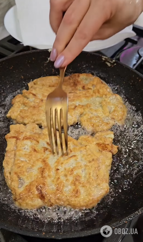 Найсмачніші домашні відбивні з помідорами та сиром: як приготувати