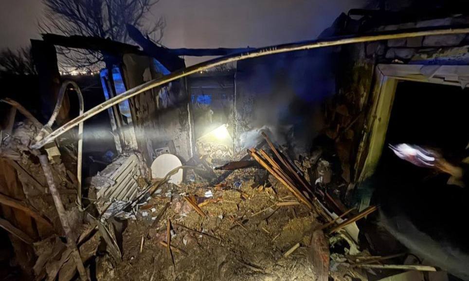 В Днепре из-за попадания БПЛА в жилой дом погибли два человека. Фото