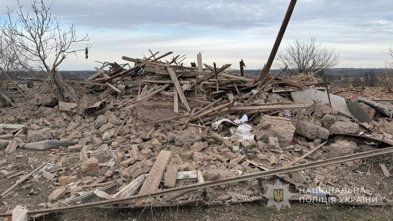 Окупанти атакували Запоріжжя авіабомбами: є поранений. Фото