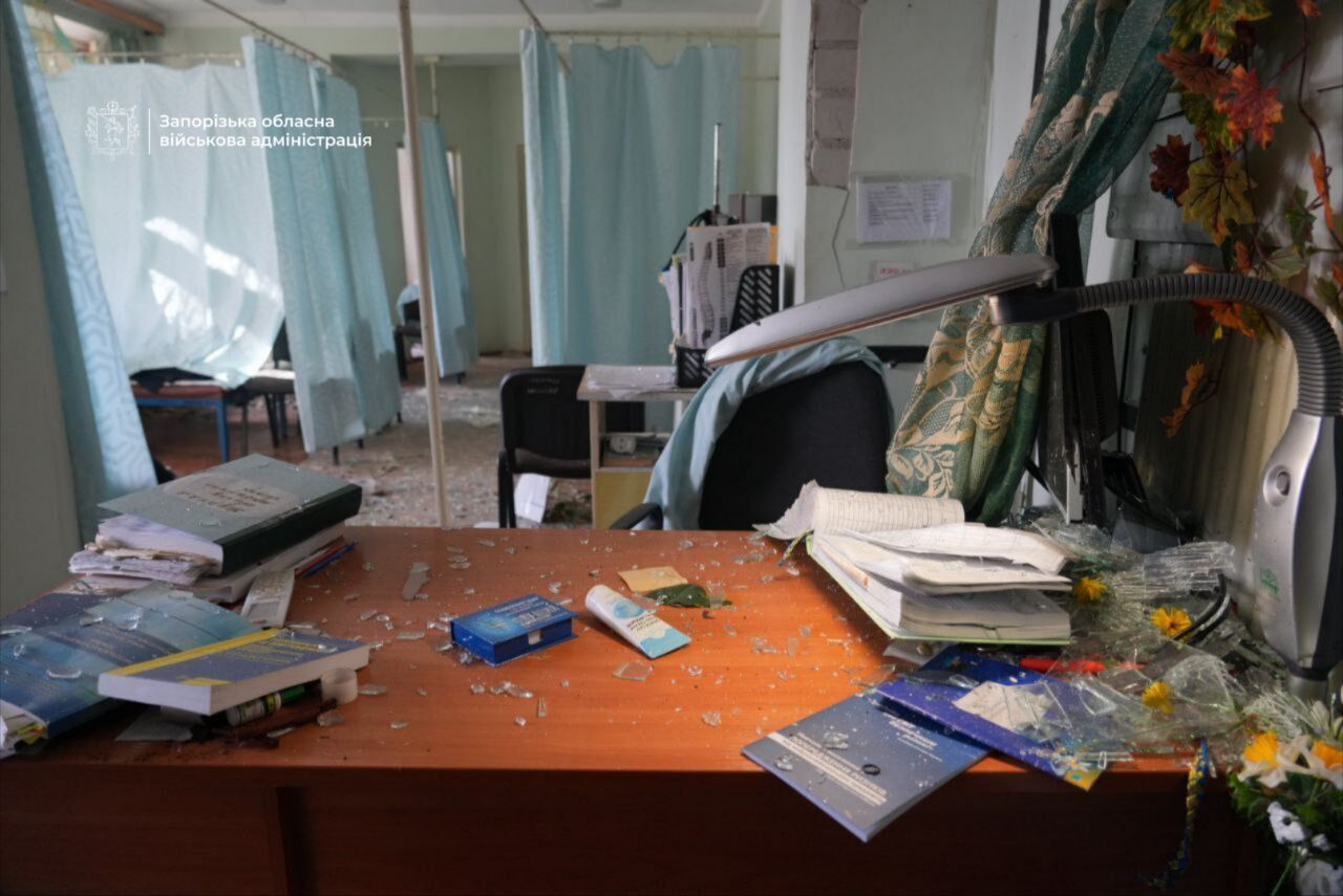 Армия России атаковала роддом в Запорожье: двое пострадавших. Фото, видео