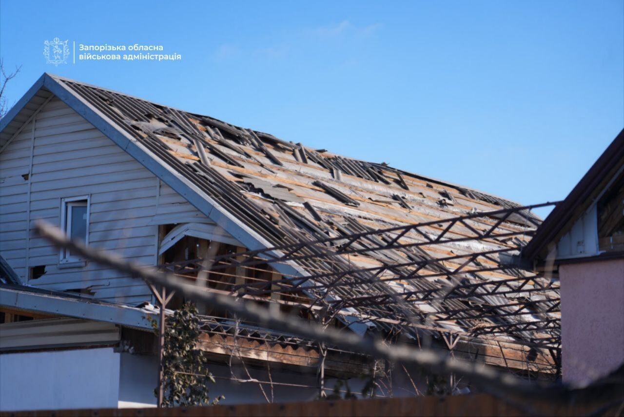 Армия России атаковала роддом в Запорожье: двое пострадавших. Фото, видео