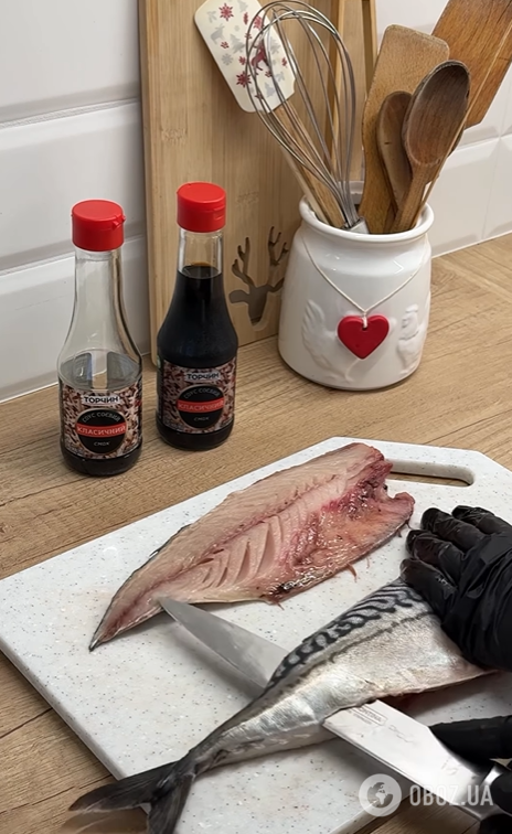 Найсмачніша запечена скумбрія в духовці: додайте пікантний соус