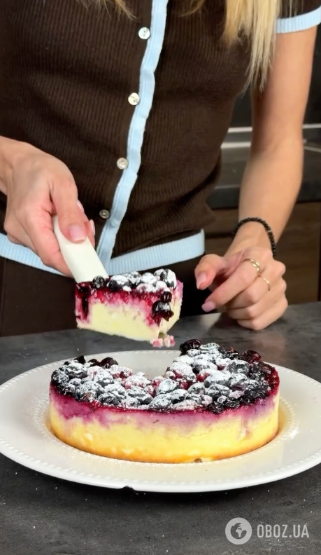 Вкусная домашняя творожная запеканка: добавьте замороженные ягоды или фрукты