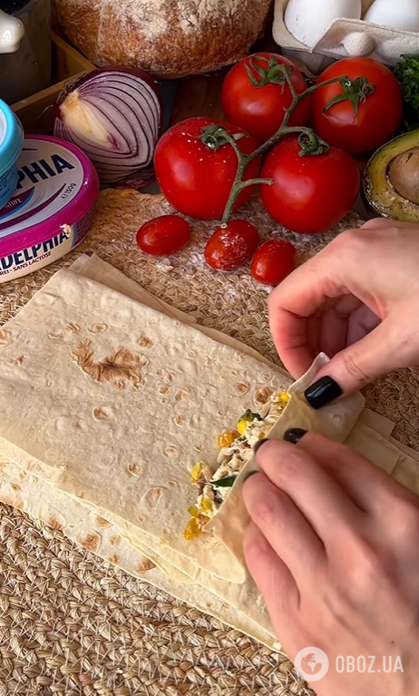 Сытные трубочки из лаваша с начинкой: готовятся максимум 15 минут