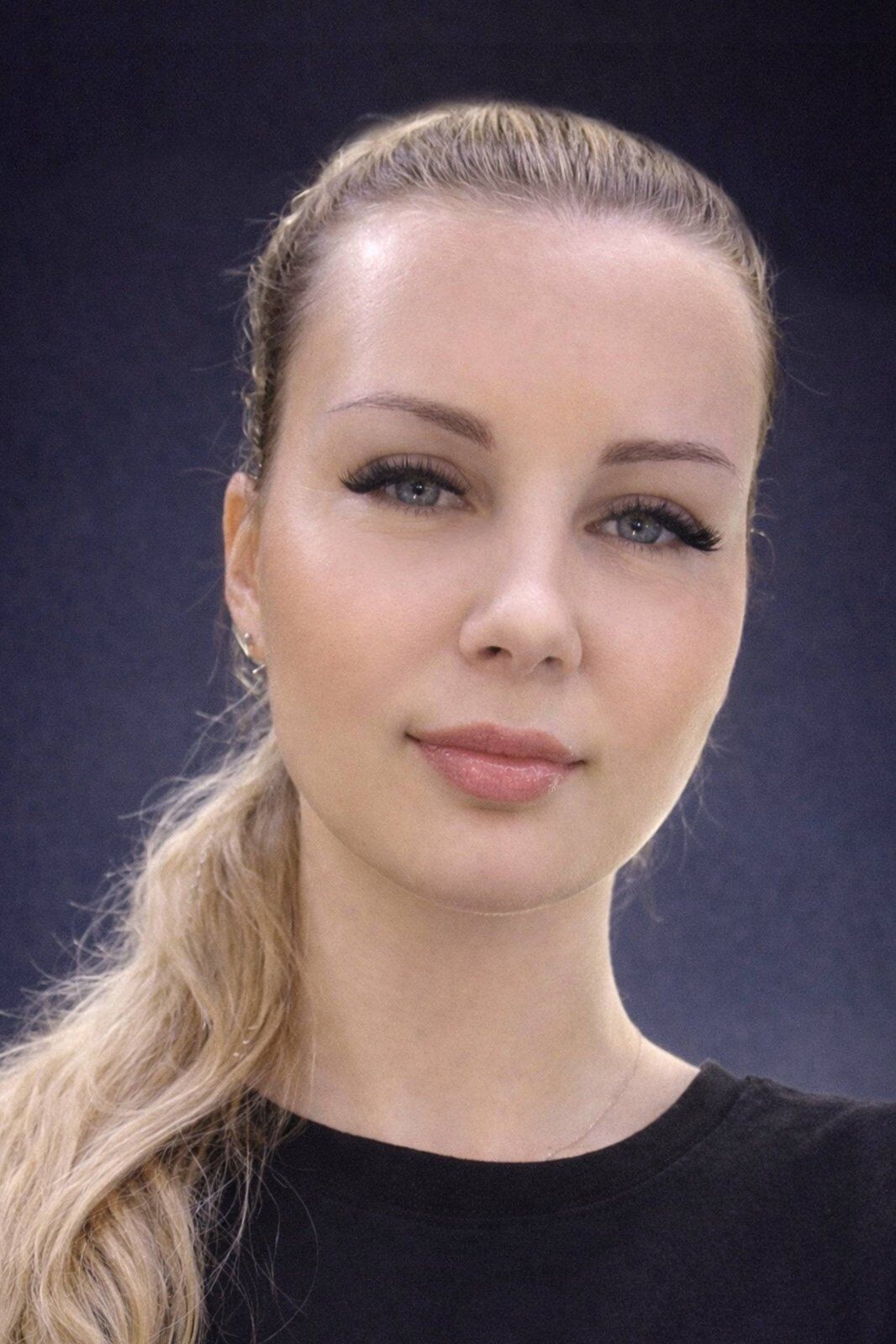 Под Сумами российский "Ланцет" убил мать трех дочерей: женщина пережила оккупацию, но погибла в машине по дороге домой