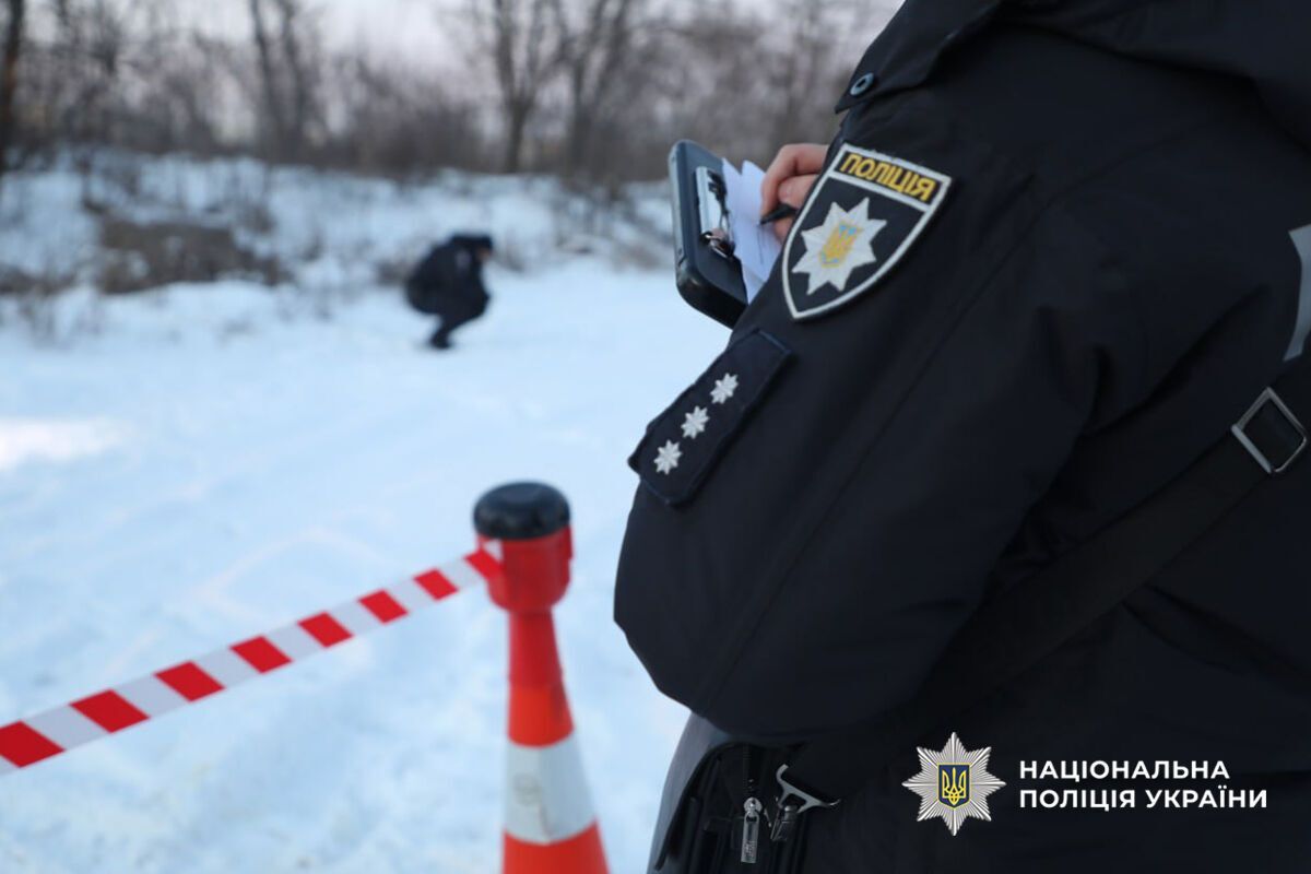 В Черкассах мужчина бросил боеприпас в работников ТЦК и полиции: произошел взрыв. Фото и видео