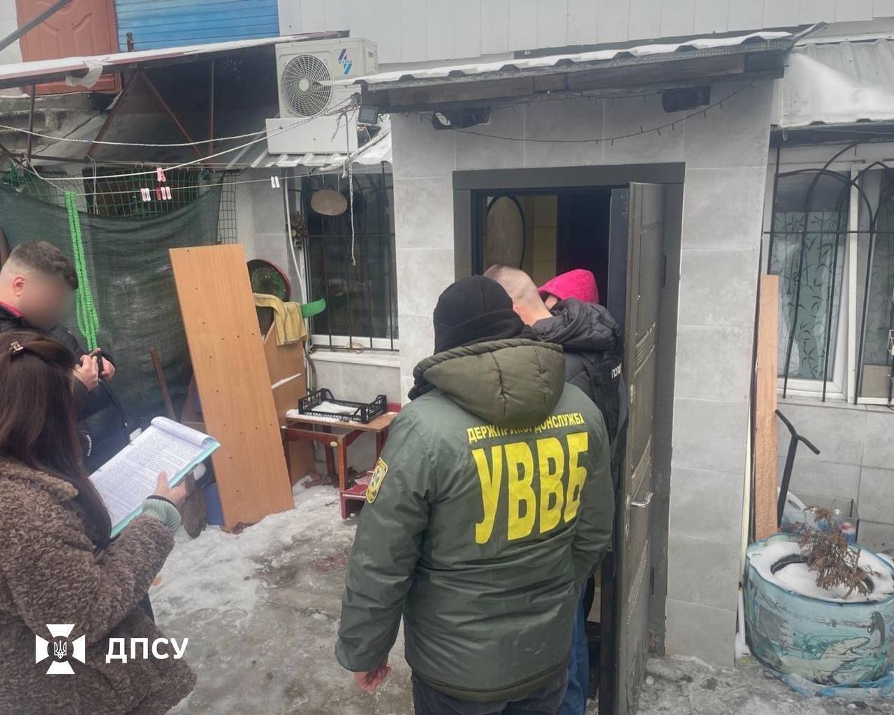 Бизнес на "браках" с украинками: пограничники разоблачили дельцов, которые обслуживали иностранцев. Фото