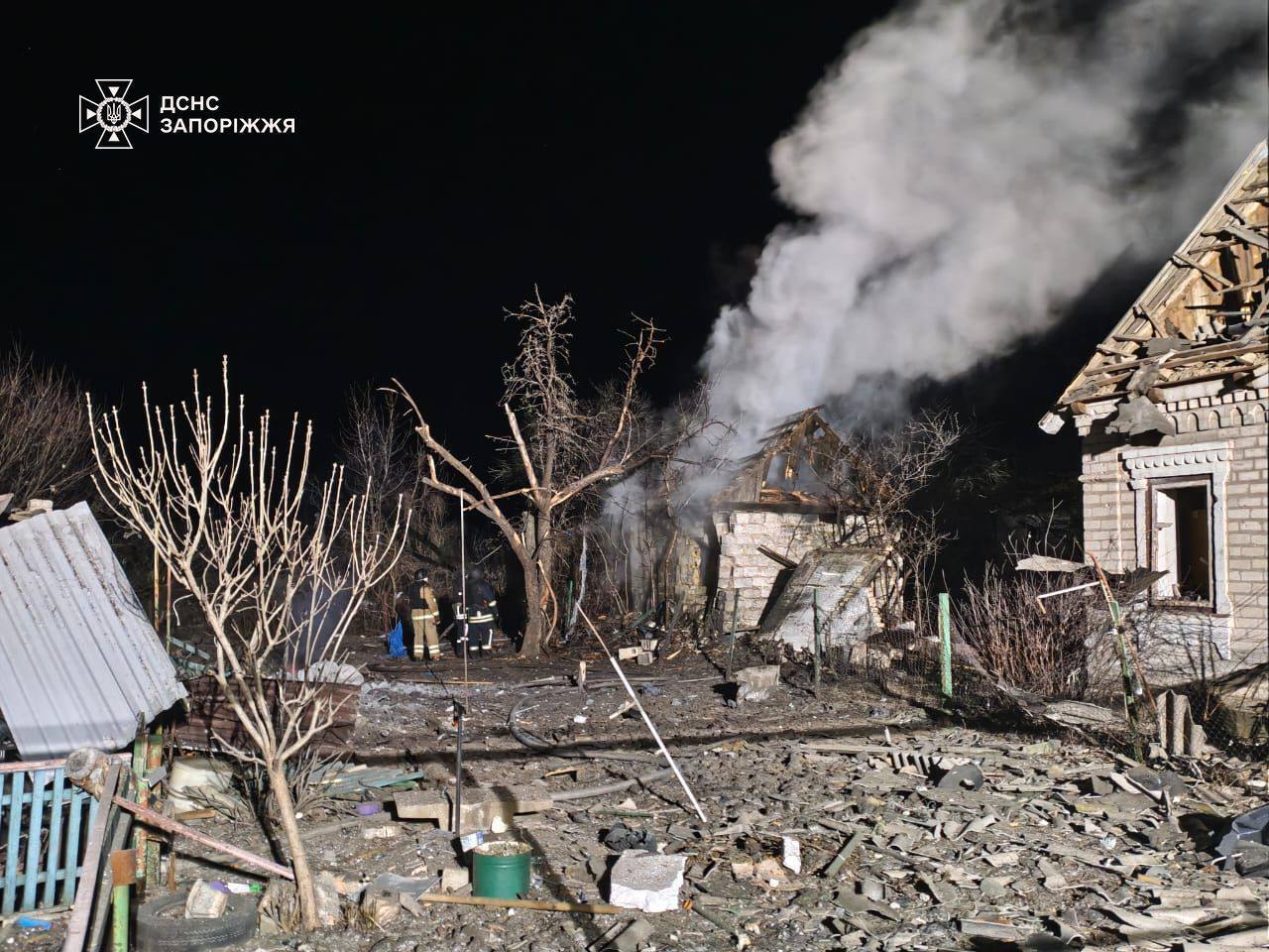 Окупанти вдарили по Вільнянську на Запоріжжі: поранені четверо людей, серед них маленька дитина. Фото