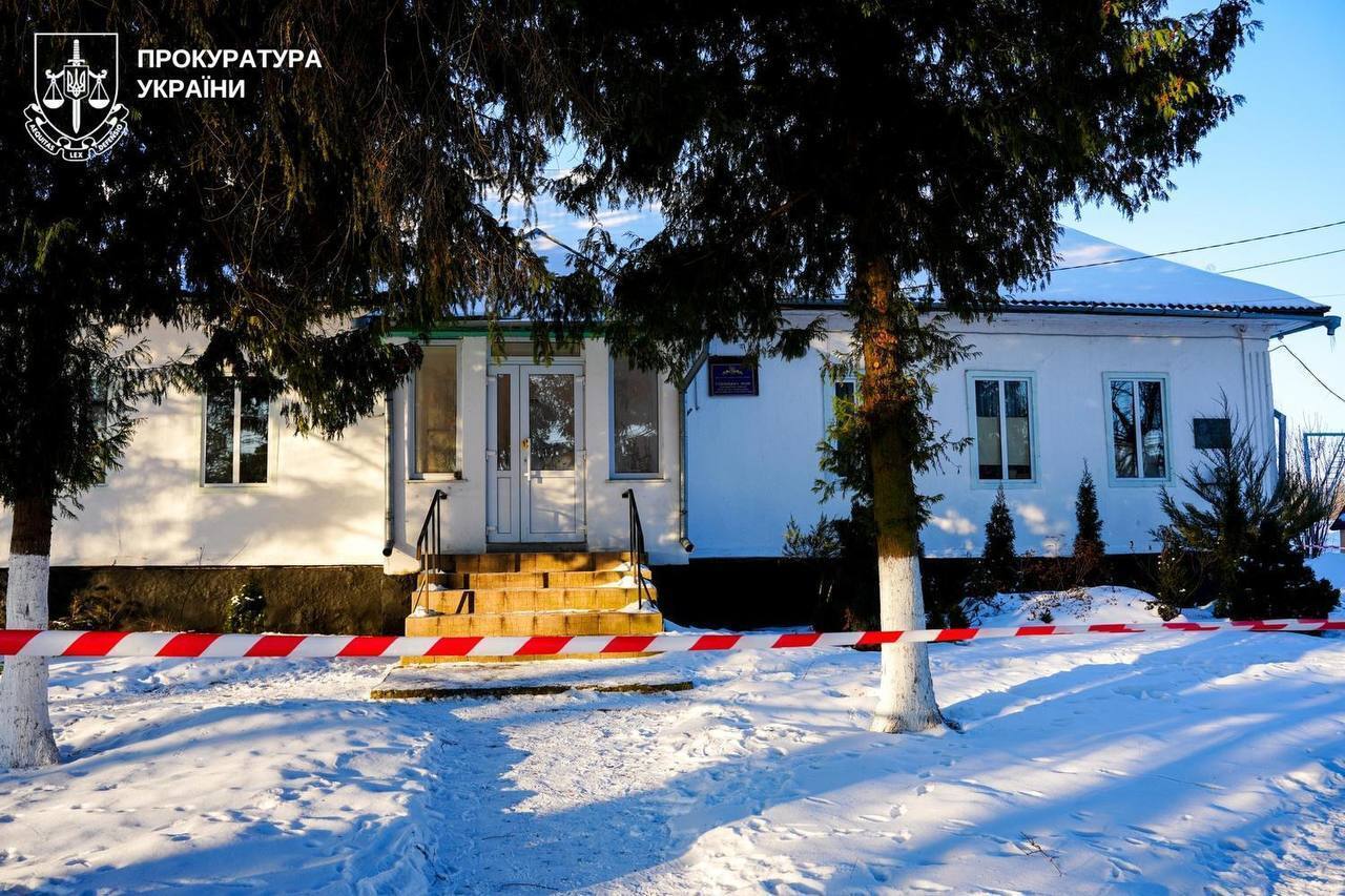 В Ривненской области конфликт между переселенцами закончился убийством пяти человек: трагедия произошла в помещении бывшей школы. Фото