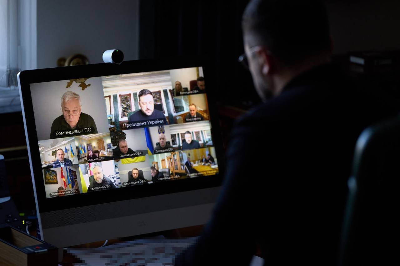 "У Украины нет времени ждать": Зеленский заявил, что Воздушные силы должны нарастить защиту областей от атак России