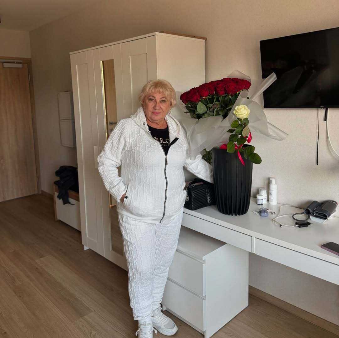 Семейное гнездышко Анны Алхим возле Донбасса ограбили переселенцы: мама блогера раскрыла, что ее сразу насторожило