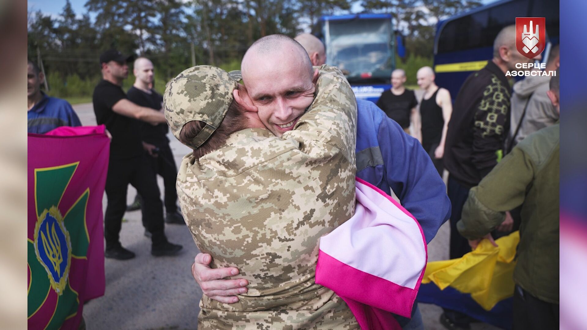 Защитник Мариуполя Вадим Гуцаленко, который провел три года в плену РФ, начал путь посттравматического роста вместе с "Сердцем Азовстали"
