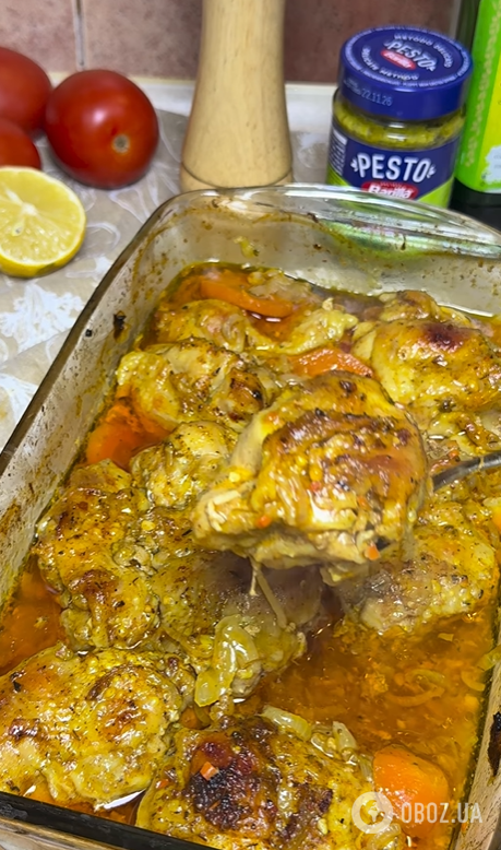 Как запечь сочные куриные бедра в духовке: рецепт на скорую руку