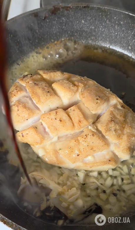 Как приготовить сочное куриное филе на сковородке: просто тает во рту