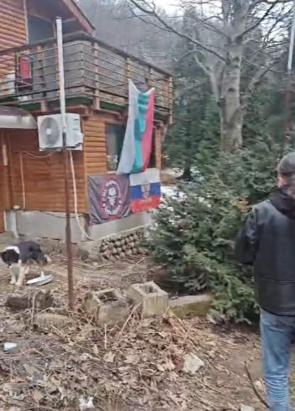 В Болгарии активисты обнаружили базу ЧВК "Вагнер": объект усиленно охраняется. Фото