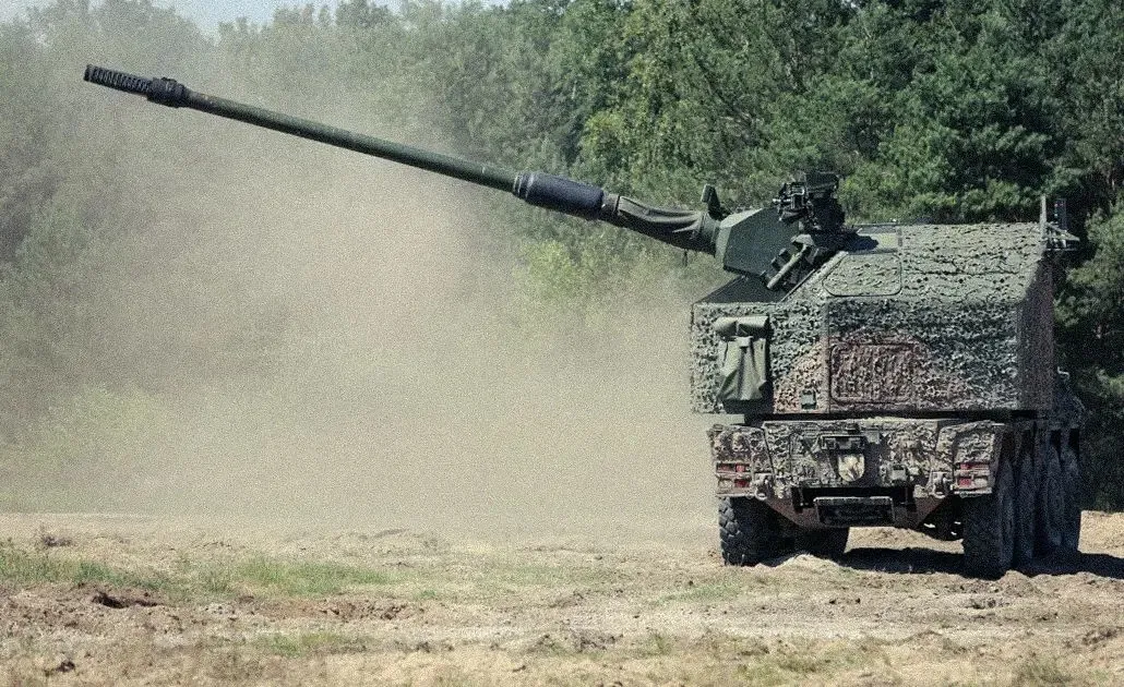 Британия закажет крупную партию САУ RCH 155, которые также ждет Украина: почему это не "зрада"