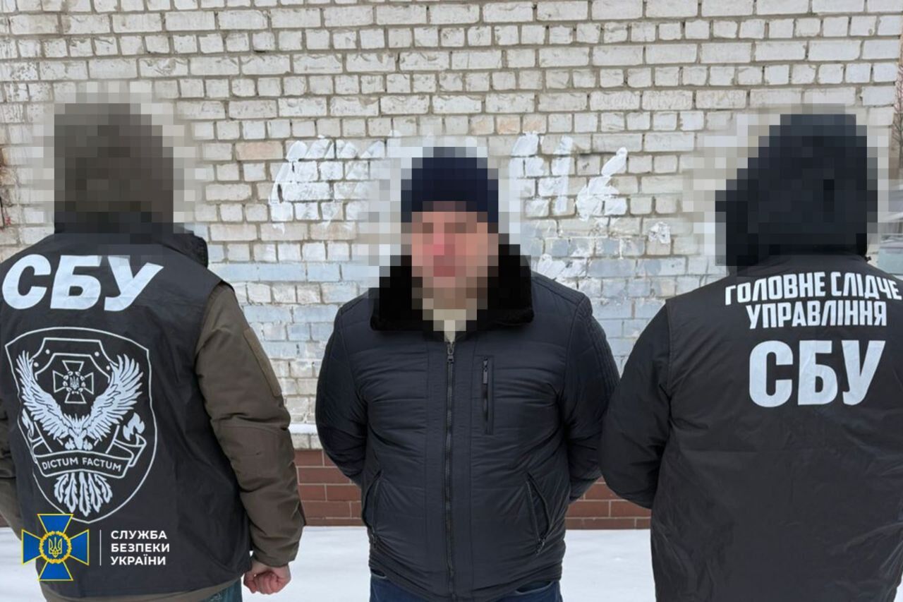 "Заработал" 2,6 млн грн: чиновника Главного госпиталя ВСУ разоблачили на "схеме" для уклонистов. Фото