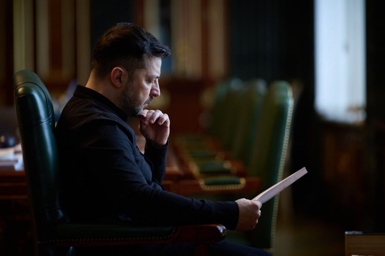 "Вопросы безопасности сейчас ключевые": Зеленский провел селектор после новых атак РФ и дал важные поручения