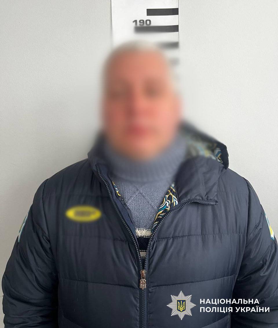 В Киеве мужчина поджигал авто ради развлечения. Подробности и фото