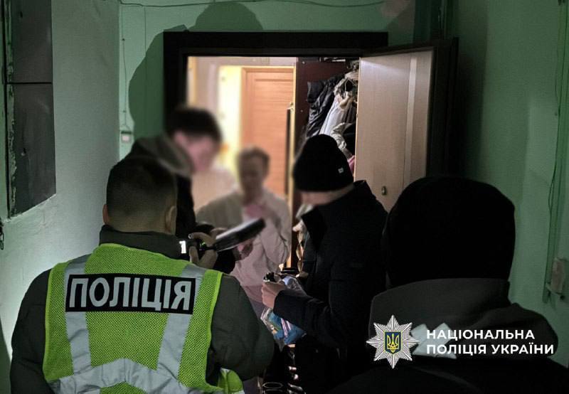 У Києві підприємець налагодив схему легалізації іноземців в Україні під виглядом волонтерства. Відео та фото