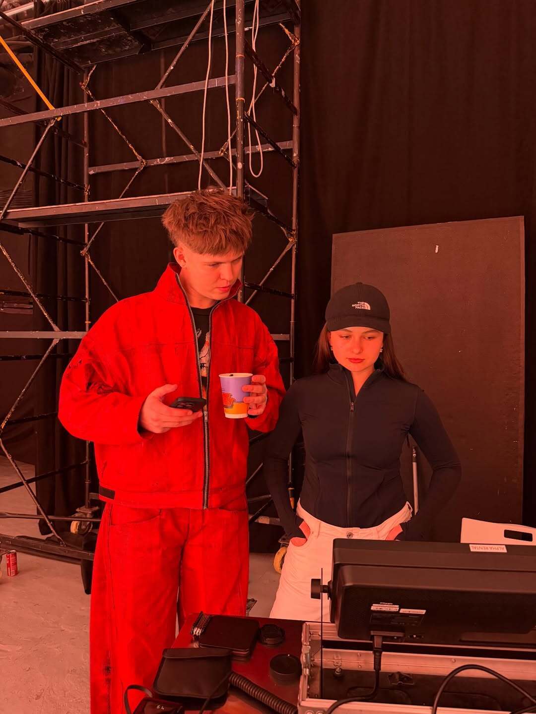 Автор хита "Смарагдове небо" сделал предложение любимой: как выглядит невеста 24-летнего DREVO. Фото