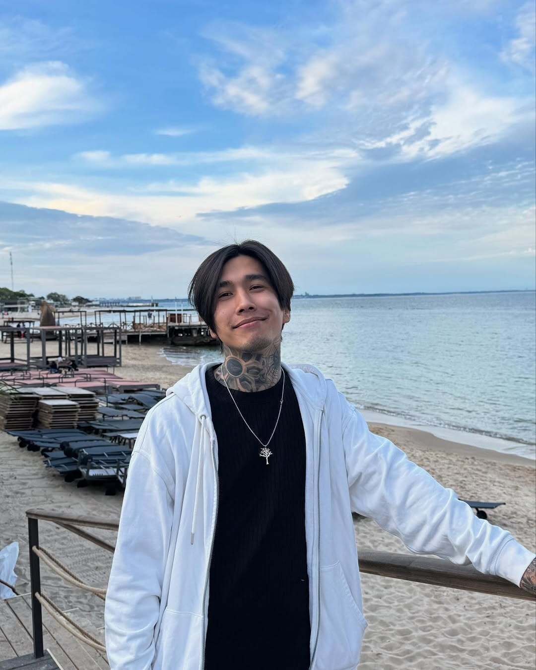 Все началось с песен Ярмака и Соловий: казахский блогер, который выучил украинский, поразил сеть своей историей переезда в Одессу во время войны