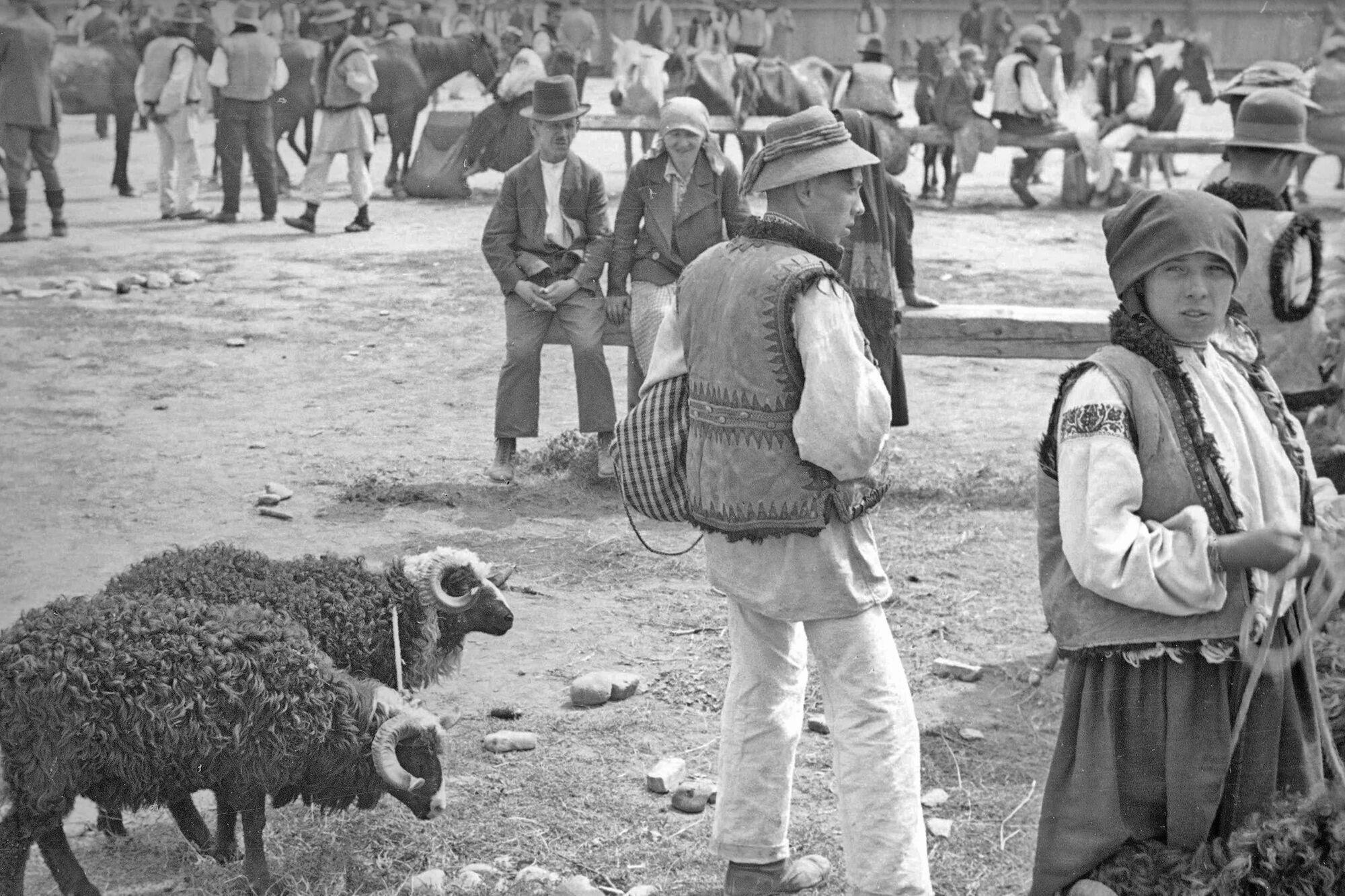 Косов в 30-х годах: в сети показали уникальные фотографии
