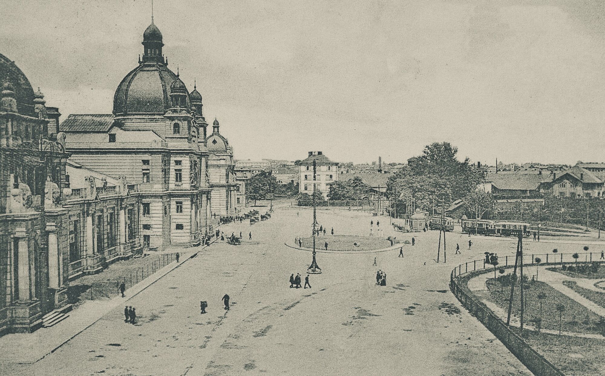 Как картины: в сети показали фото старинного Львова