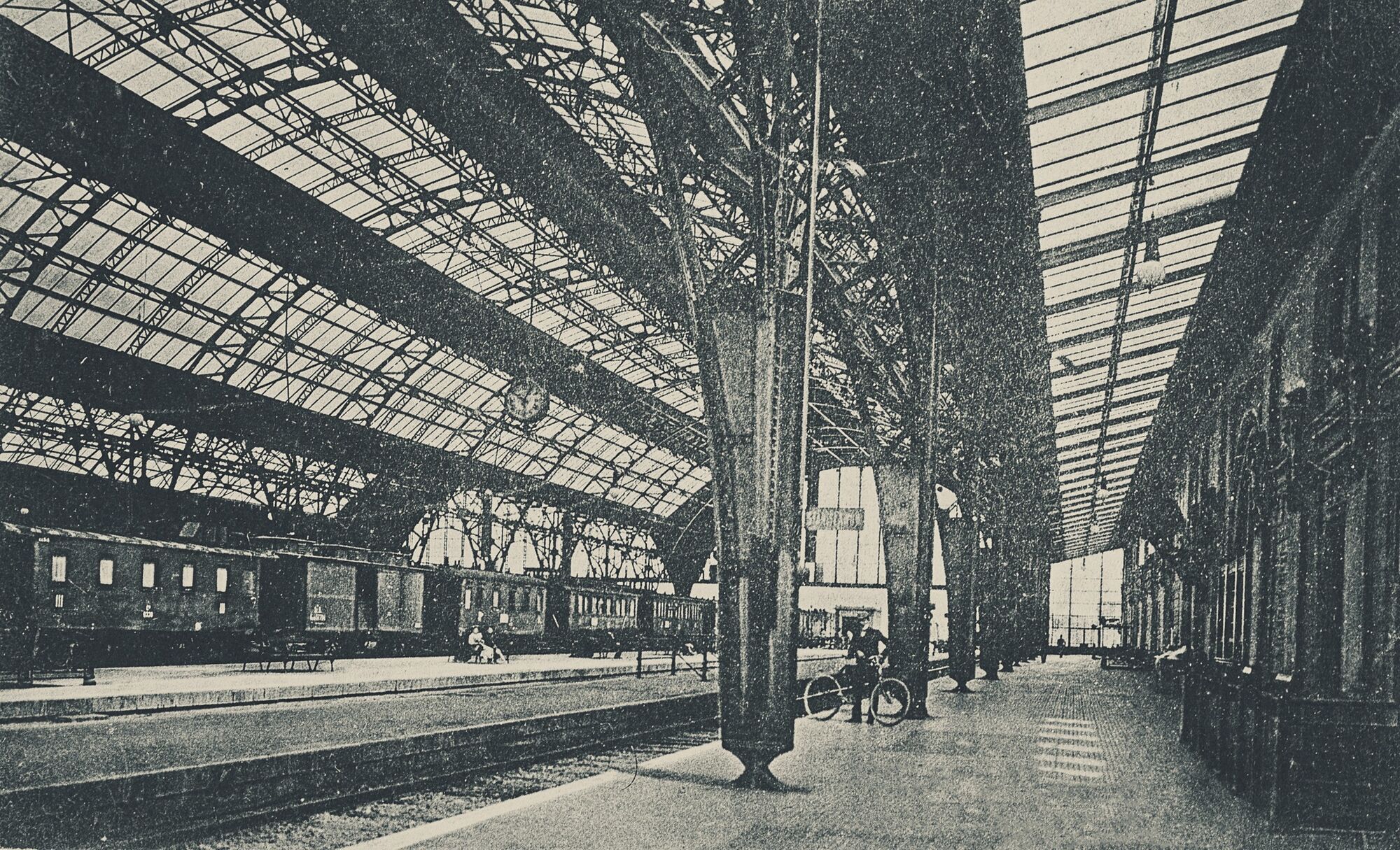 Как картины: в сети показали фото старинного Львова