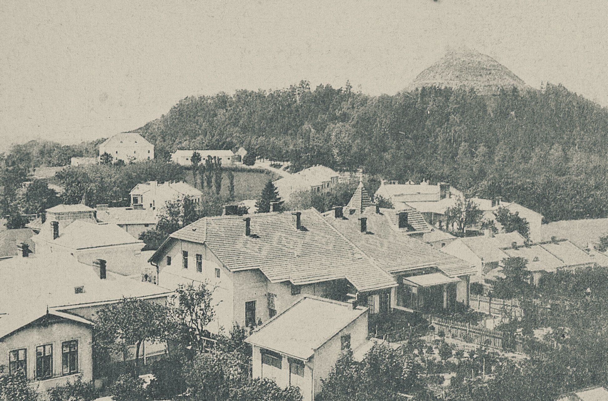 Как картины: в сети показали фото старинного Львова