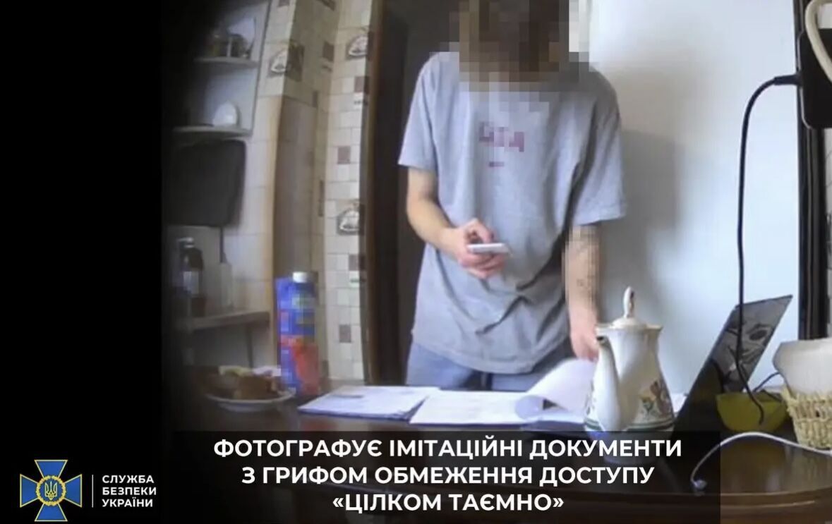 Привіз з собою навіть парадну форму: експерт вказав на цікавий нюанс з затриманням у Рівному російського шпигуна. Фото