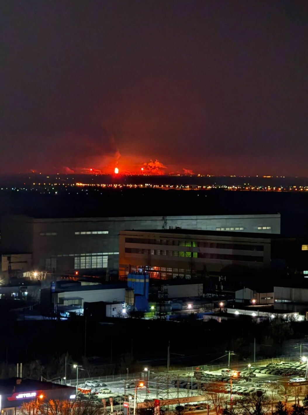 Волгоградський НПЗ зупинив роботу після атаки дронів – Reuters