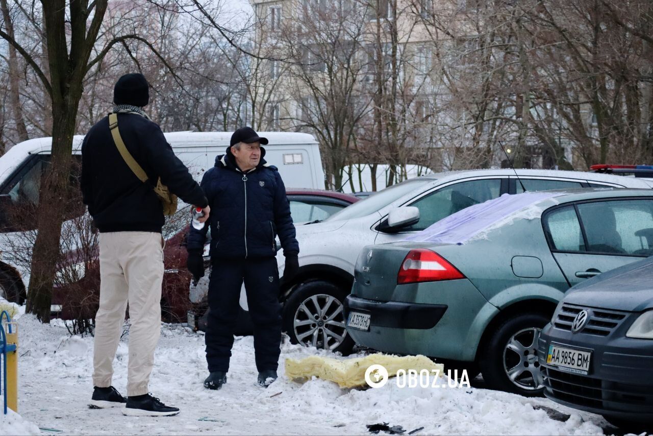 Повреждена многоэтажка: последствия очередной атаки РФ в Дарницком районе Киева. Фото и видео
