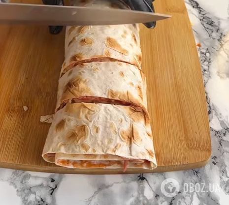 Лінивий та дуже ситний пиріг з лаваша на обід: готується максимум 25 хвилин