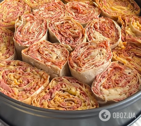 Лінивий та дуже ситний пиріг з лаваша на обід: готується максимум 25 хвилин