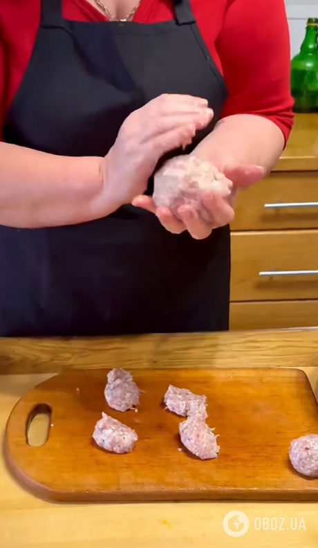 Соковиті м'ясні фрикадельки з рисом: готуються простіше за котлети